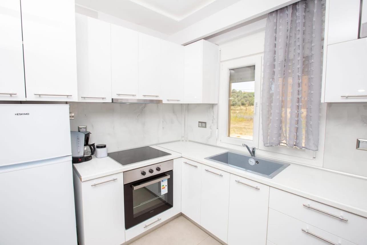 Marane Luxury Suites Неа-Муданія Екстер'єр фото