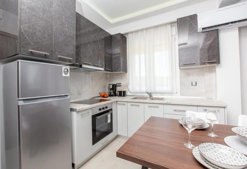 Marane Luxury Suites Неа-Муданія Екстер'єр фото